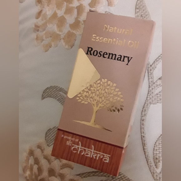 CHAKRA NATURAL ESSENTIAL OIL - ROSEMARY - Picture 1 of 8